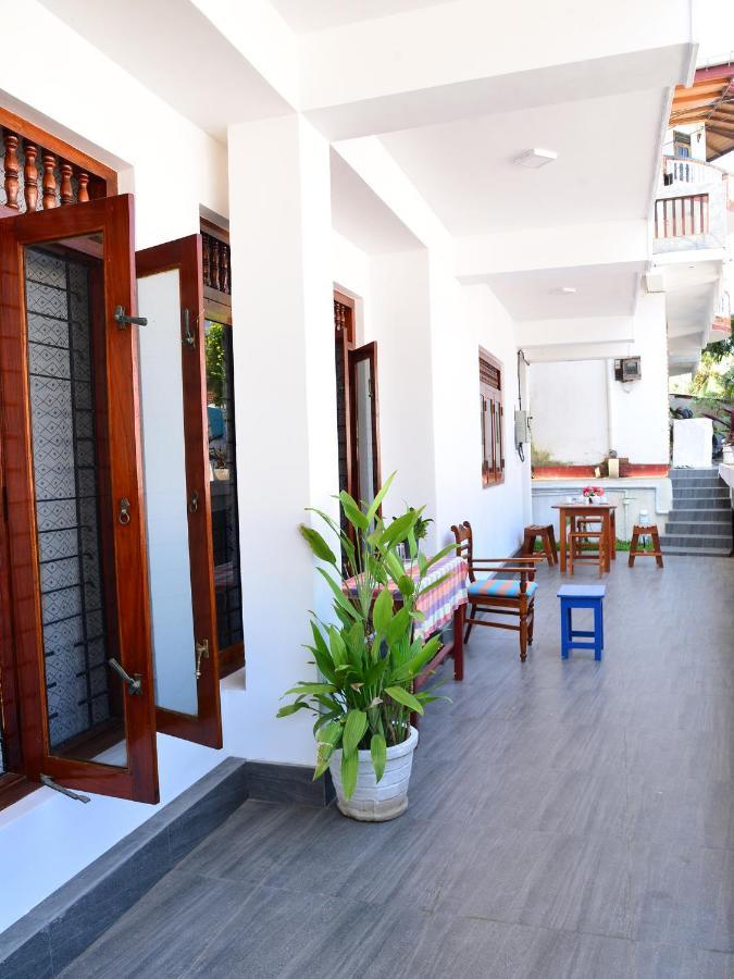 Happy Tuna Guesthouse Hikkaduwa Exterior foto